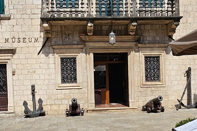 Luxury Day tour to Montenegro - The border crossing can shape your entire day