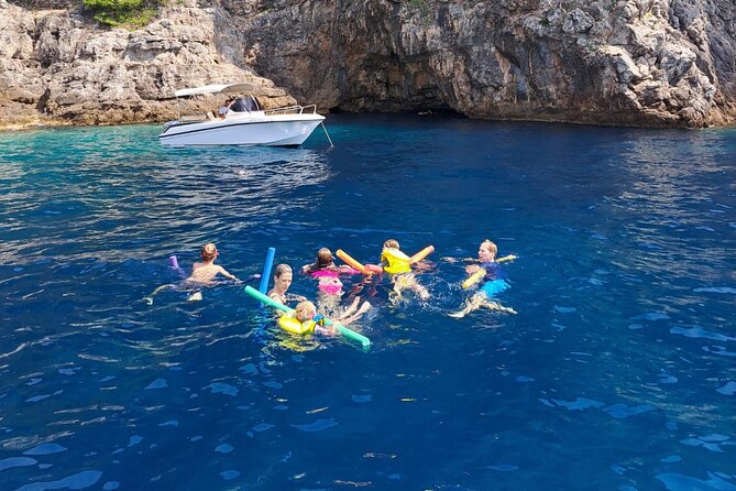 Luxury Elaphite Islands half day Cruise with lunch Apreamare - Koločep: cliffs, caves, and a local lunch