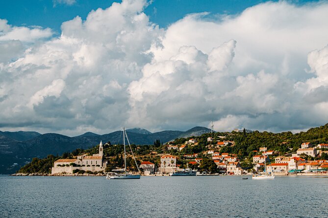 Luxury Elaphite Islands half day Cruise with lunch Apreamare - How much value do you get for $889.37?