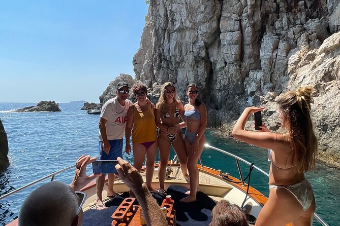 Luxury Elaphite Islands half day Cruise with lunch Apreamare - Starting at Gruž Port at 9 am