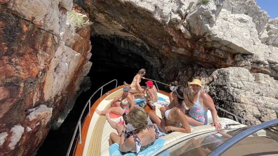 Luxury Private Boat Tour to Elaphiti Islands (4 hours) - Pickup, timing, and what to bring