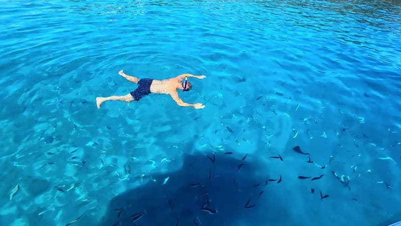 Makarska: 3-island Speedboat Cave & Blue Lagoon Tour - Swimming into Hvar’s Little Blue Cave