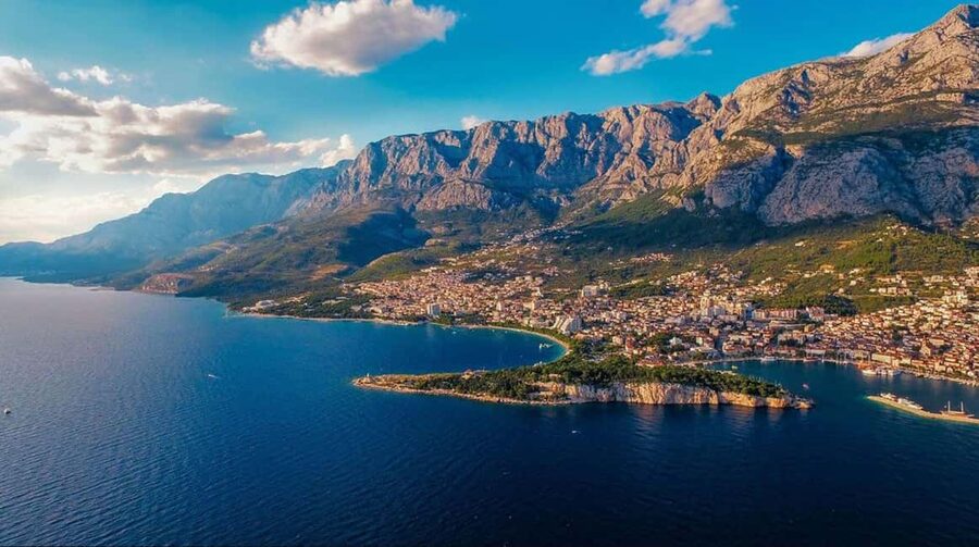 Makarska: Discover coastal area with Betina 500 - Heading from Vruja and Brela toward Podgora
