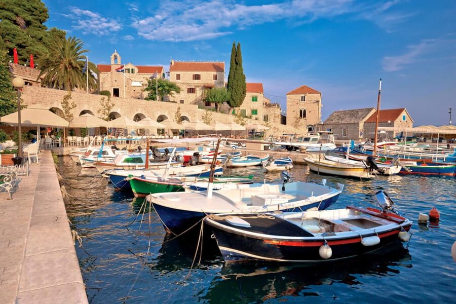Makarska: Golden Horn, Bol, Hvar & Paklinski Islands Tour - Zlatni Rat, the Adriatic’s famous pointed beach