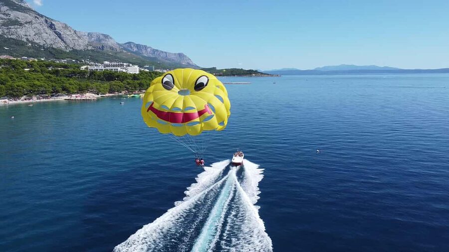 Makarska: Parasailing Experience - MPL Nautika - Getting fitted with the safety gear