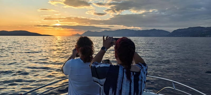 Makarska: Speedboat Sunset Tour to hidden bay on island Brač - Who Will Enjoy This Brač Sunset Trip Most