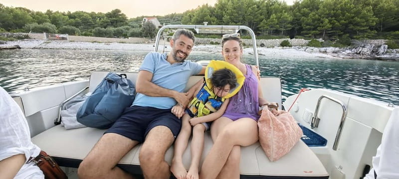 Makarska: Speedboat Sunset Tour to hidden bay on island Brač - My Take on the Skipper and Service