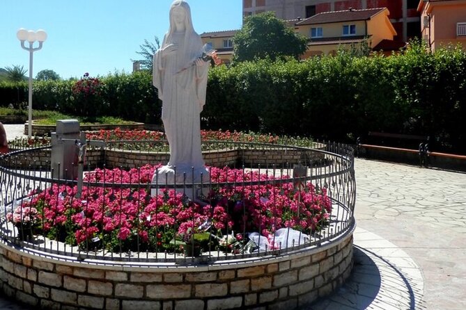 Medjugorje day tour - Private comfort versus group-tour limits