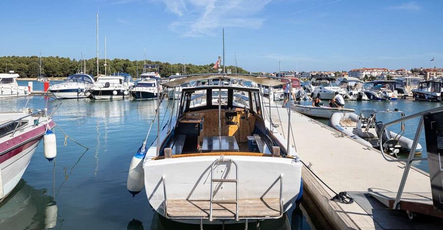 Medulin: Private Boat Tour with Captain - Six hours from Medulin, with the sea setting the pace
