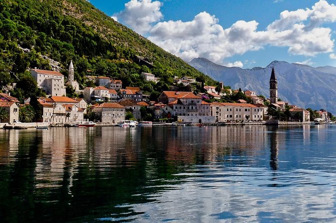 Montenegro Coast Small Group Excursion - Crossing into Montenegro