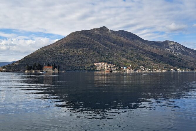 Montenegro Full Day Trip from Dubrovnik (small group) - Guide style and the small-group difference
