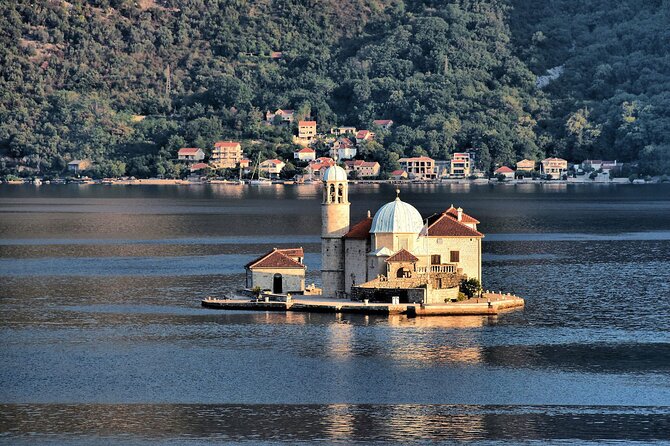 Montenegro including boat Cruise in Kotor bay - Regular group or small group?