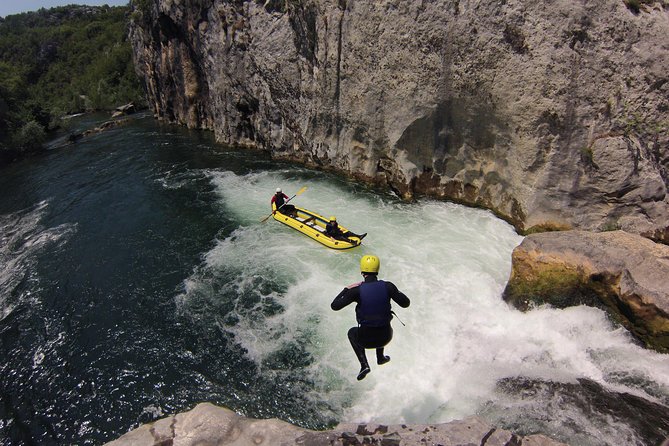 Multi Adventure Experience - Rafting with elements of canyoning - Meeting the Active365 team