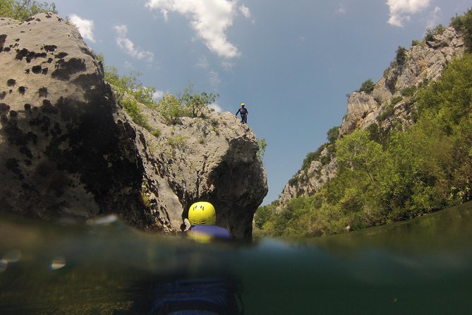 Multi Adventure Experience - Rafting with elements of canyoning - Gubavica waterfall and the canyon stops