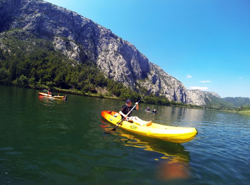 Omiš: Kayaking and Snorkeling Tour - Snorkeling Around the 3-Meter Shipwreck