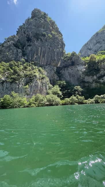 Omiš/Split: 4h Kayaking in Cetina Protected Nature Park Area - Paddling toward Radmanove Mlinice