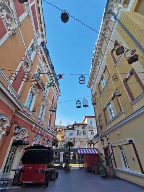 Opatija Be Charmed Half Day Tour with a Local - From the seafront to the city market