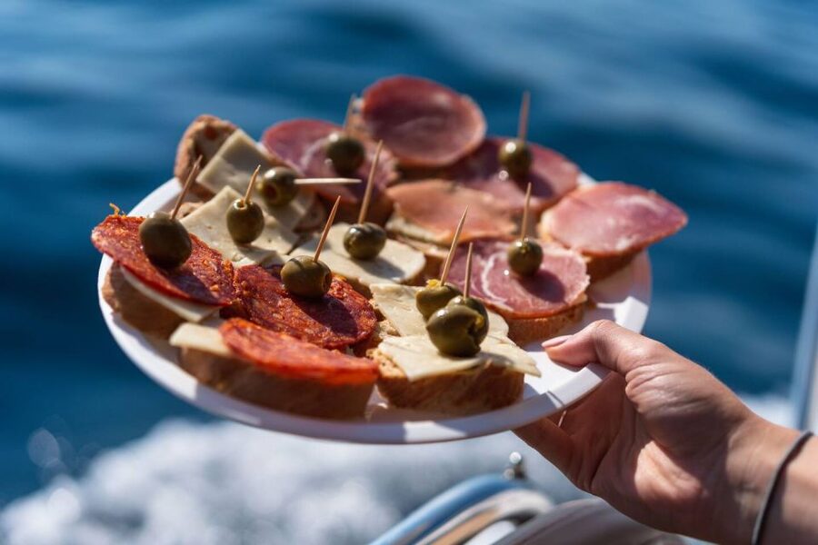 Opatija/Lovran: Boat Trip to Secluded Beaches on Island Cres - A boat day built around swimming