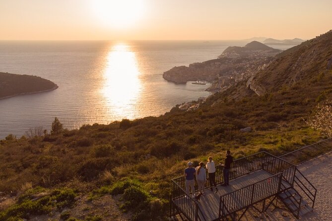 Panoramic Sunset Hike - Pace, group size, and practical details