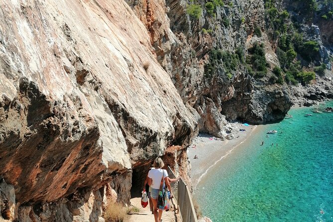 Picnic on Croatian Secret Beach - What makes this beach different