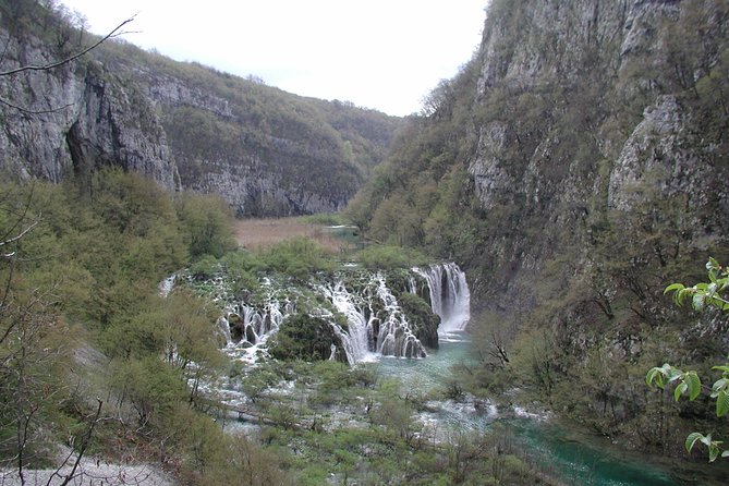 Plitvice Lakes Day Trip from Zadar and Biograd - The park train adds a second viewpoint