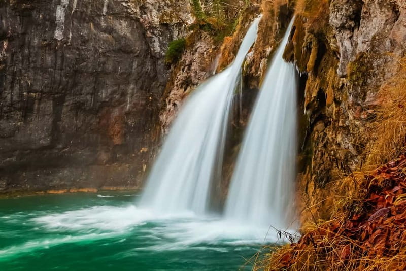 Plitvice Lakes: Guided Walking Tour with Train and Boat Ride - Key points to know before booking