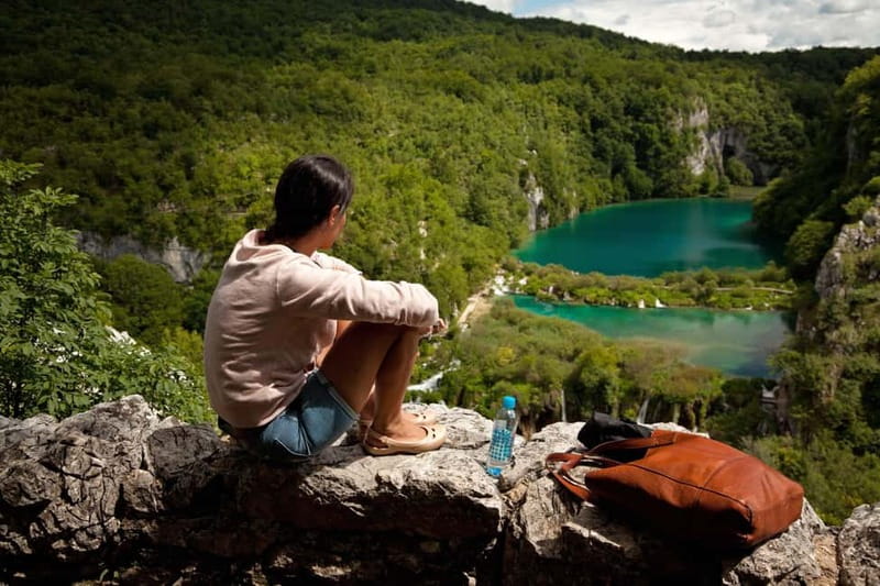 Plitvice Lakes: Guided Walking Tour with Train and Boat Ride - The guides are the strongest part of the experience