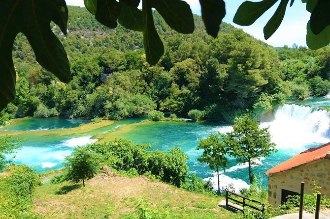 Plitvice Lakes National Park: Day Trip from Omiš - Weather, crowds, and walking effort