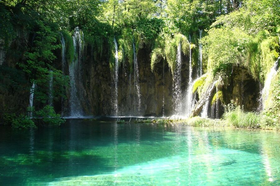 Plitvice Lakes National Park: Private Tour from Zadar - Lake Kozjak by electric boat