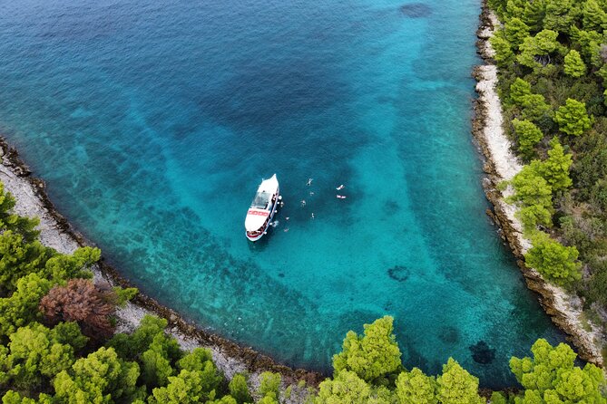 Podstrana and Jesenice, Boat trip to Brač and Šolta with lunch - The return sail, watermelon, and final drop-offs