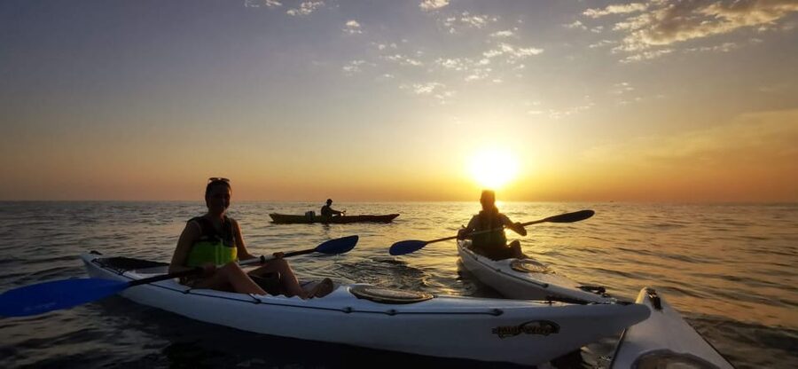 Poreč: Sea Kayaking Sunset Tour - Paddling into Poreč’s sunset