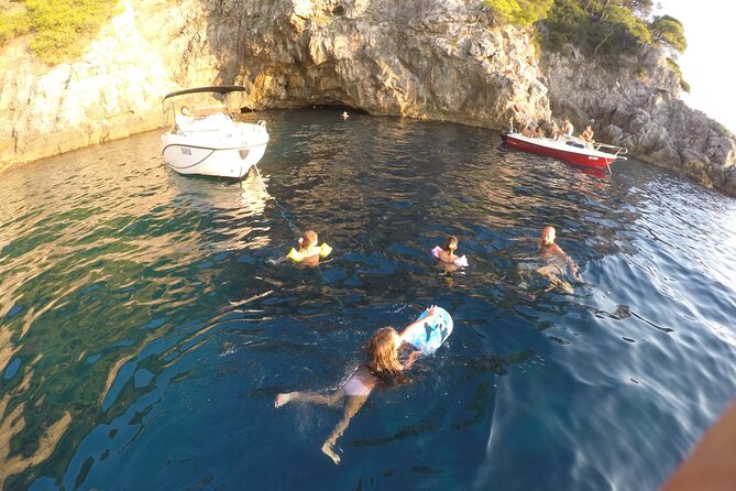 Private 4 Hours Blue Cave & Shunj Sandy Beach Experience - Who should book this private Dubrovnik boat tour?