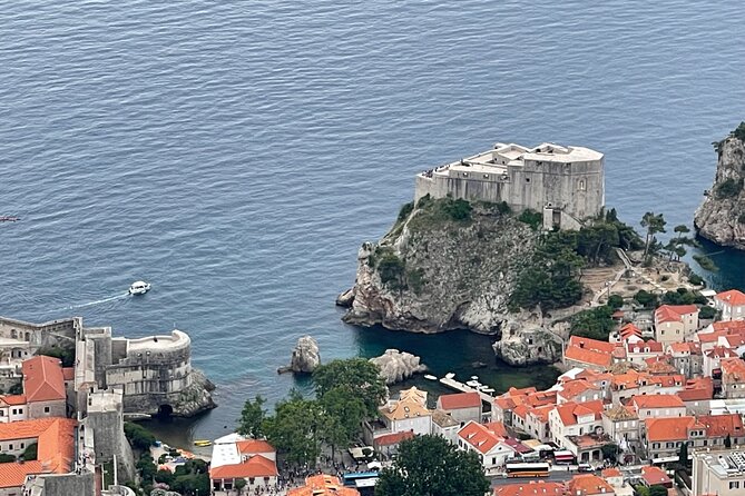 Private AirPort Transfer Dubrovnik by CRUISER TAXI - Port-to-airport transfers are the specialty to notice