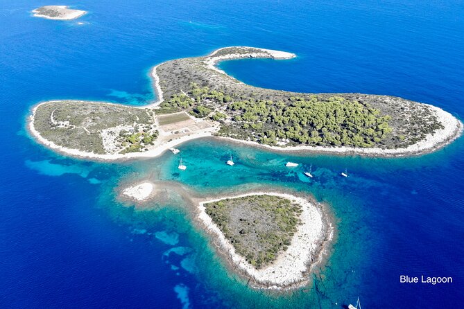 Private Blue cave, Mamma Mia and Hvar, 5 islands tour from Split - Private touring is most valuable with a full group