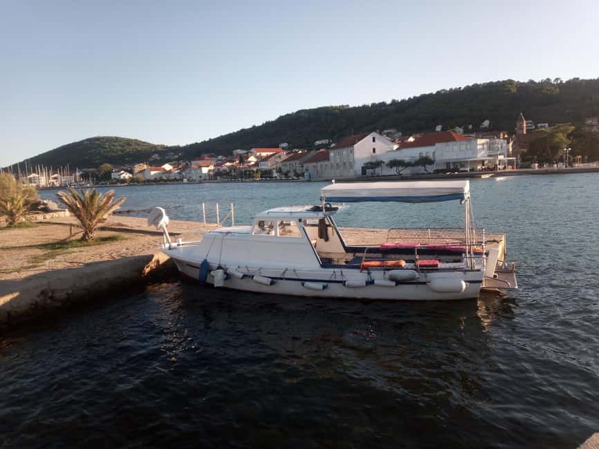 Private Boat tour with refreshing drinks Zadar - Preko: An Hour to Walk and Swim