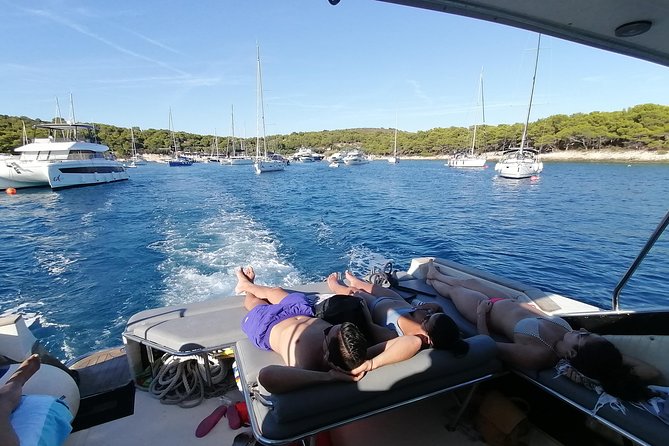 Private custom Blue & Green Cave tour with yacht from Hvar town - Reaching the Blue Cave at Biševo