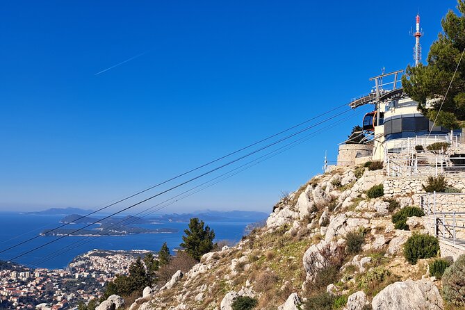 Private Customizable Tour of Croatia Via Minivan with a Guide - The important Old Town question