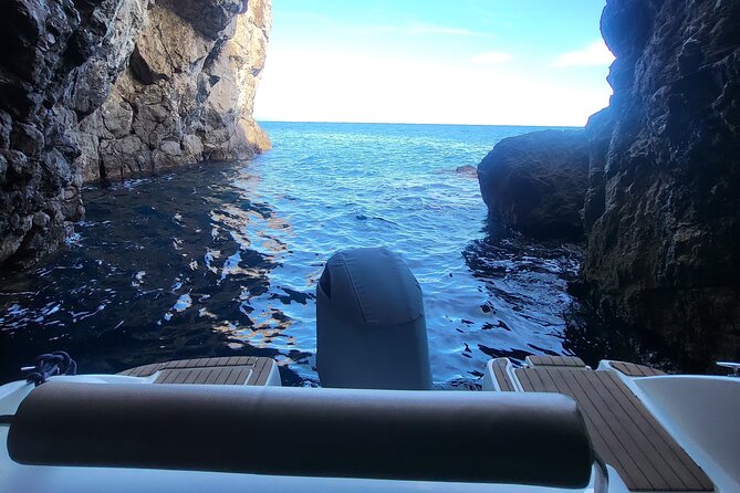 Private Elaphiti Islands Boat Tour Tailor-Made 8h - Osmoliš Beach: the final swim