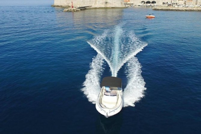 Private fishing tour - The boat, weather, and physical effort