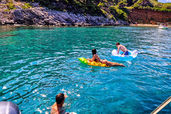 Private Half day Elafiti islands and Blue cave tour - Suđurađ keeps the pace quiet