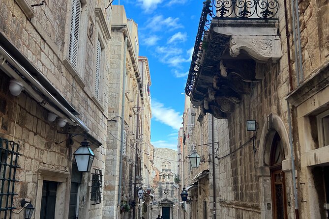 Private History Old Town and City Wall Tour in Dubrovnik - Pace, fitness, and family considerations