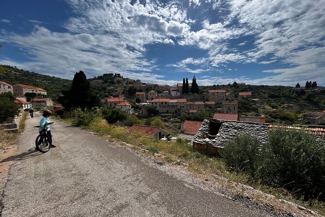 Private Hvar Island Bike Tour and Wine Tasting - Key points to know before booking