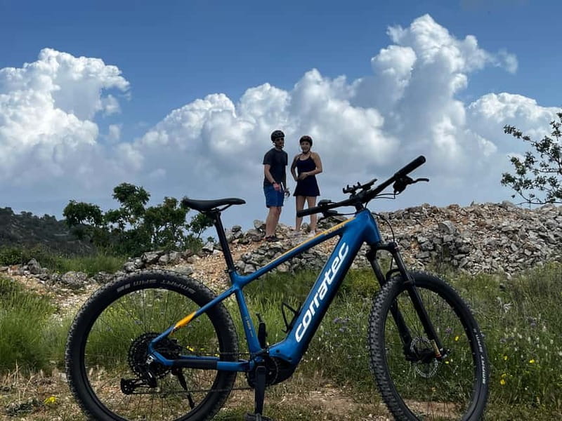 Private Hvar Island E-Bike Tour - Practical details that shape the day