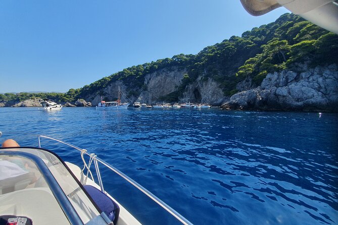 Private Local Guided Speedboat Tour in Dubrovnik Archipelago - Lopud village gives the trip some island character