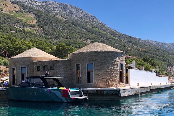 Private Luxury boat from Hvar, Brač and Split - What the luxury boat adds to the day