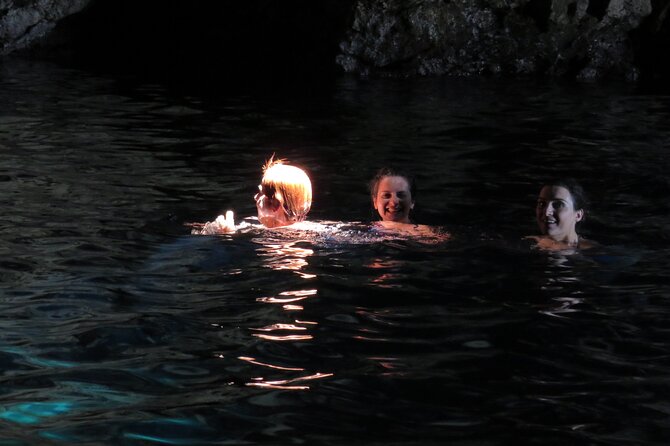 Private Luxury boat from Hvar, Brač and Split - Lunch, snacks, and drinks on board