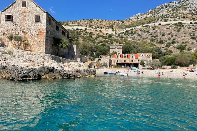 Private Luxury boat from Hvar, Brač and Split - Who gets the best value from this boat day