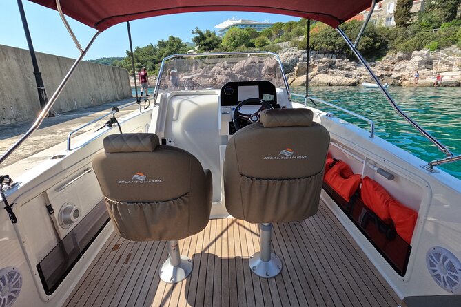Private luxury speedboat tour-Islands, caves, beaches, snorkeling - Šunj Beach for sand, swimming, and drinks