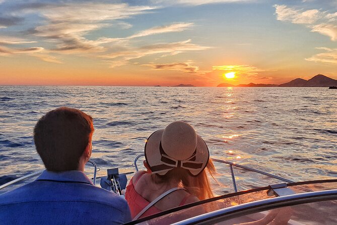 Private romantic Sunset tour - A damaged hotel and the city’s recent past