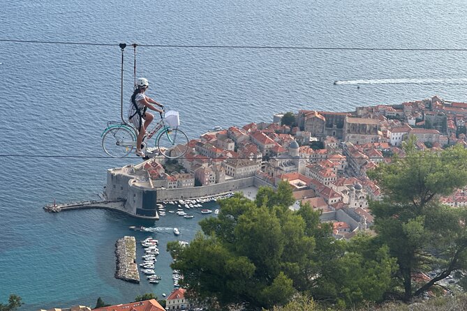 Private Round-Trip Airport Transfer in Dubrovnik - Local tips that add value beyond the drive
